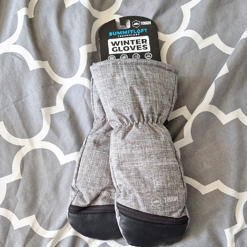 TOUGH Winter Gloves in Gray and Black
